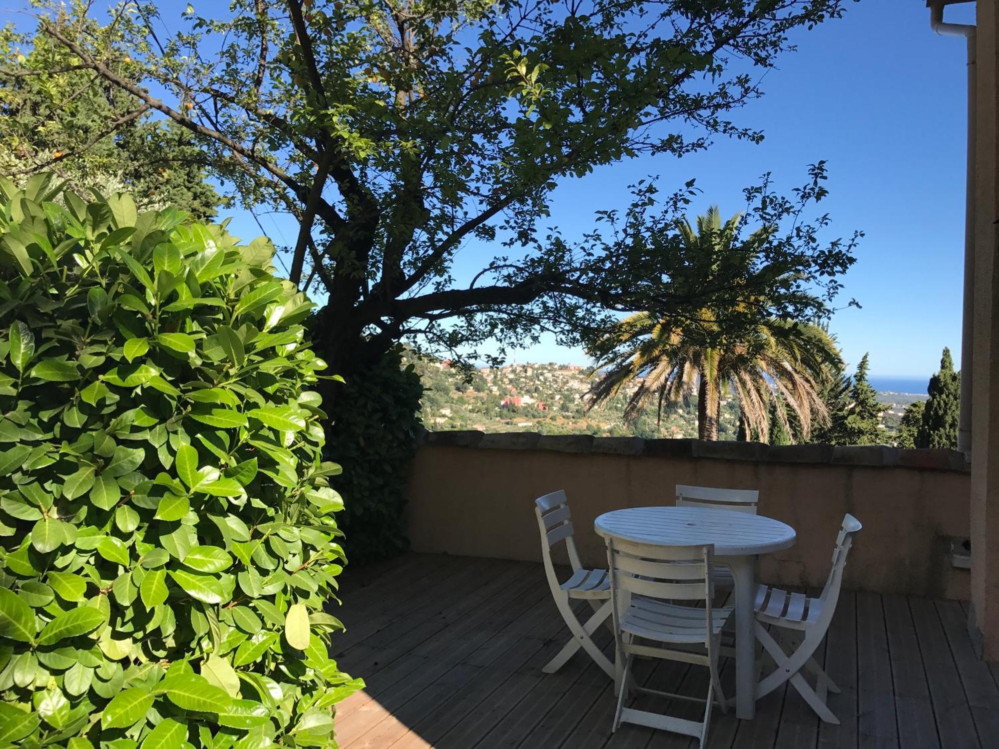 Residence Lou Naouc Grasse Bagian luar foto